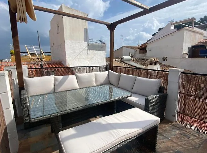 Casa Castillo. بيت للعطل *